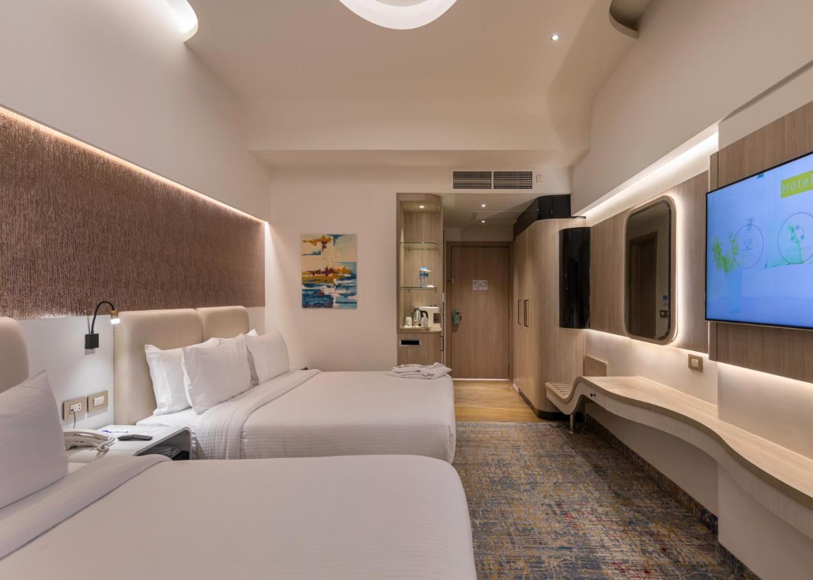 Mirage Hotel & Conference Center Александрия Экстерьер фото Deluxe Room